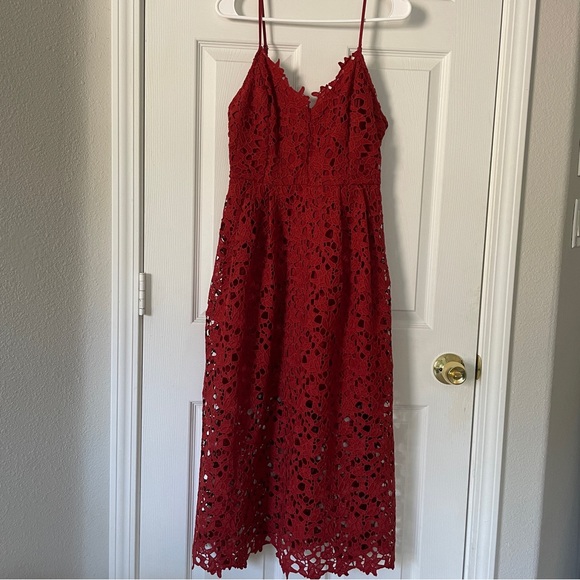 ASTR the Label - Brick Red Lace V-Neck Midi Dress -Size L - Picture 1 of 4
